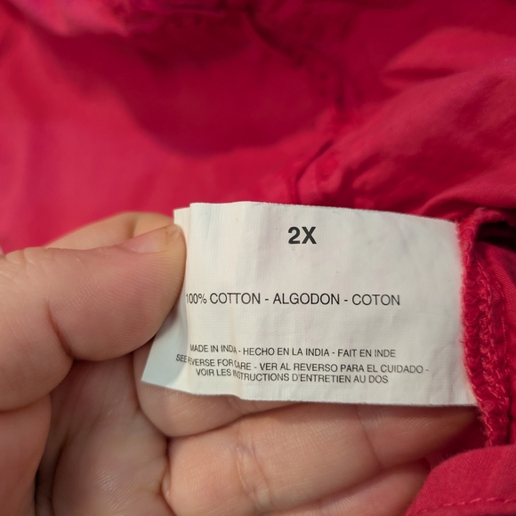 Women’s Ruffled Scoop-Neck Short Sleeve Blouse in Fuchsia - Picture 8 of 12